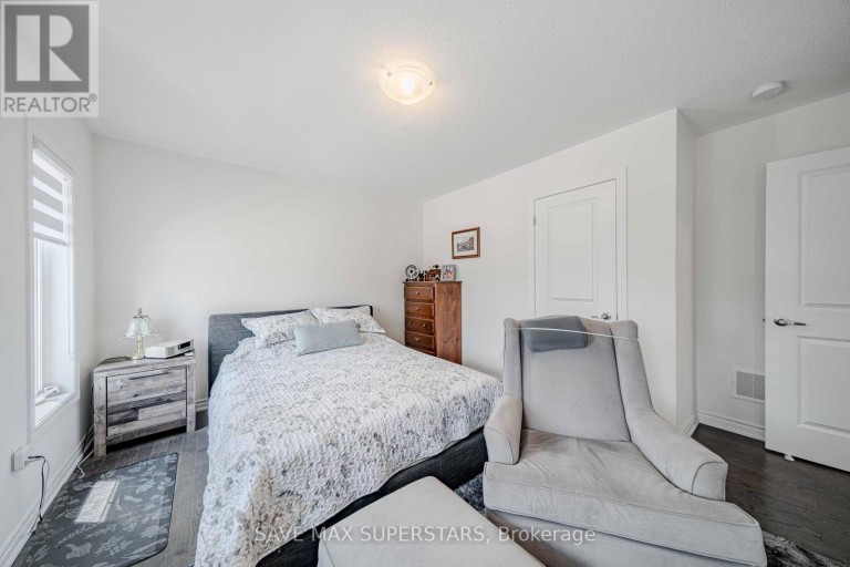 34 BANNISTER ROAD, Barrie, Ontario, L9J0L5
