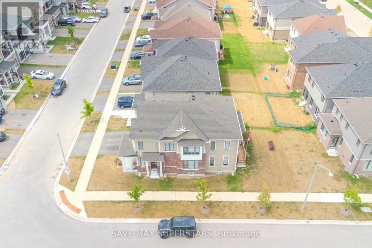 34 BANNISTER ROAD, Barrie, Ontario, L9J0L5