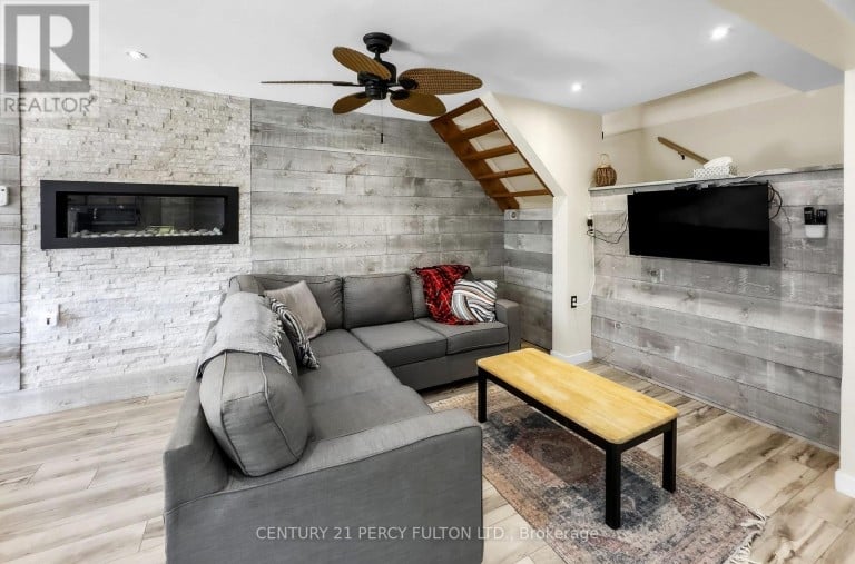 79 BROOK ROAD, Kawartha Lakes (Somerville), Ontario, K0M1N0
