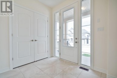 15 KENTLEDGE AVENUE East Gwillimbury (Holland Landing) Ontario photo 2