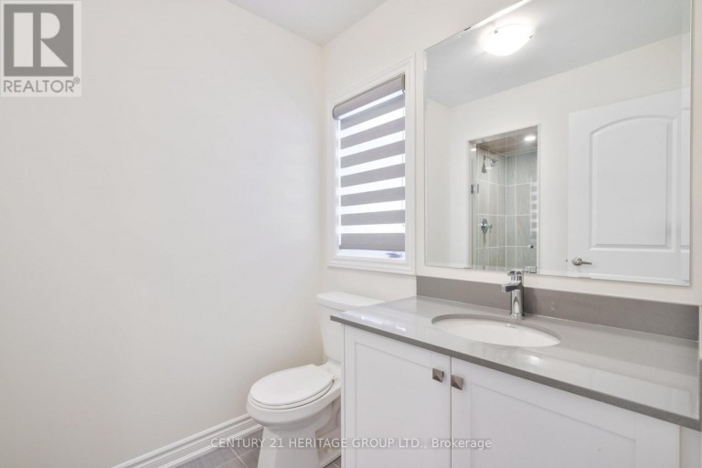 15 KENTLEDGE AVENUE, East Gwillimbury (Holland Landing), Ontario, L9N0W3