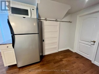 LOWER - 896 FOURTH STREET Mississauga (Lakeview) Ontario photo 13