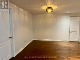 LOWER - 896 FOURTH STREET Mississauga (Lakeview) Ontario photo 22