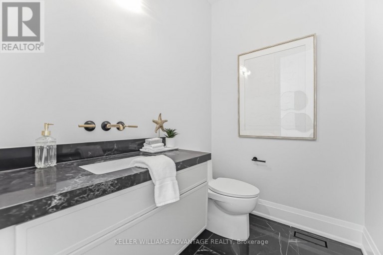 711 HILLVIEW CRESCENT, Pickering (West Shore), Ontario, L1W2R6