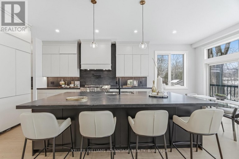711 HILLVIEW CRESCENT, Pickering (West Shore), Ontario, L1W2R6
