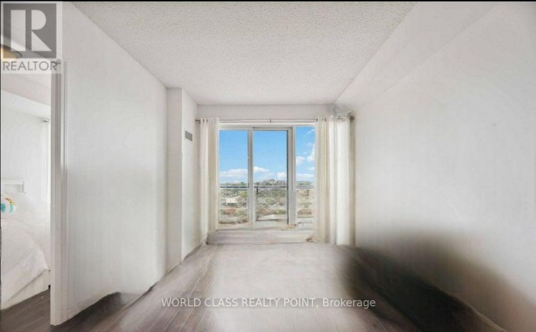 806 - 15 JAMES FINLAY WAY, Toronto (Downsview-Roding-CFB), Ontario, M3M0B3
