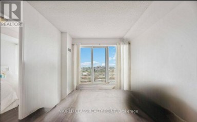806 - 15 JAMES FINLAY WAY Toronto (Downsview-Roding-CFB) Ontario photo 12