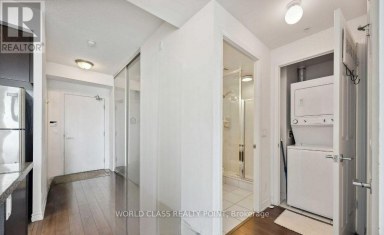 806 - 15 JAMES FINLAY WAY Toronto (Downsview-Roding-CFB) Ontario photo 5