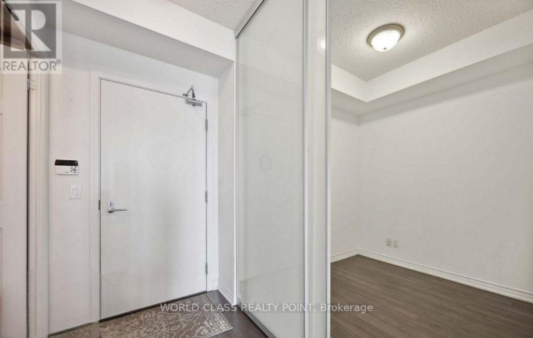 806 - 15 JAMES FINLAY WAY, Toronto (Downsview-Roding-CFB), Ontario, M3M0B3