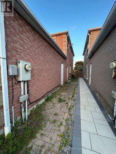 BASEMENT - 324 WINFIELD TERRACE, Mississauga (Hurontario), Ontario, L5R1N5