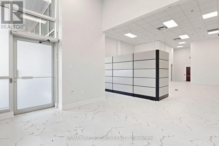 C2 - 802 SOUTHDOWN ROAD, Mississauga (Southdown), Ontario, L5J2Y4