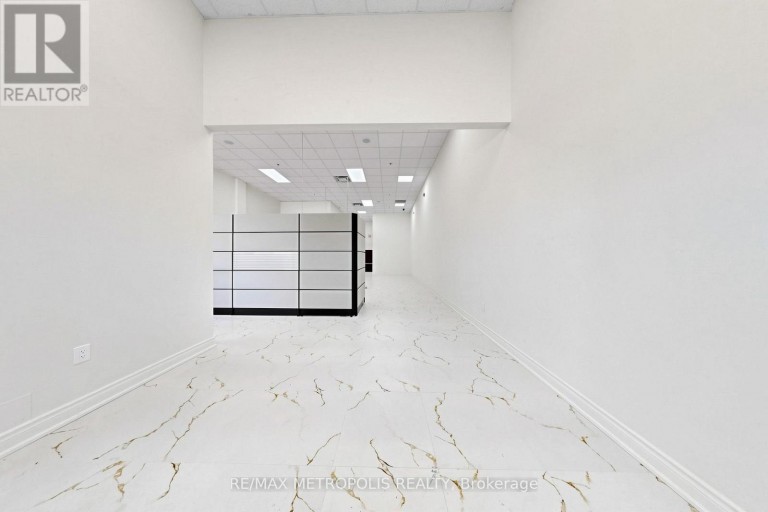 C2 - 802 SOUTHDOWN ROAD, Mississauga (Southdown), Ontario, L5J2Y4
