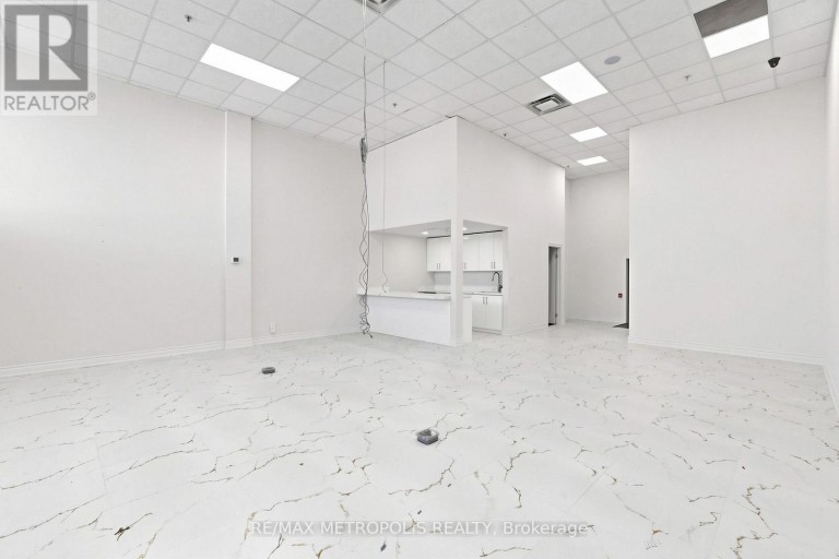 C2 - 802 SOUTHDOWN ROAD, Mississauga (Southdown), Ontario, L5J2Y4