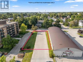 247 12TH STREET Hanover Ontario photo 2