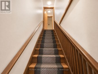 APT 3 - 338 VAUGHAN ROAD Toronto (Humewood-Cedarvale) Ontario photo 8