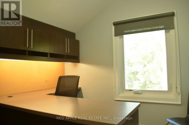 7 - 71 MAIN STREET S, Newmarket (Central Newmarket), Ontario, L3Y3Y5
