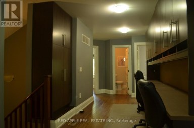 71 MAIN STREET S Newmarket (Central Newmarket) Ontario photo 11