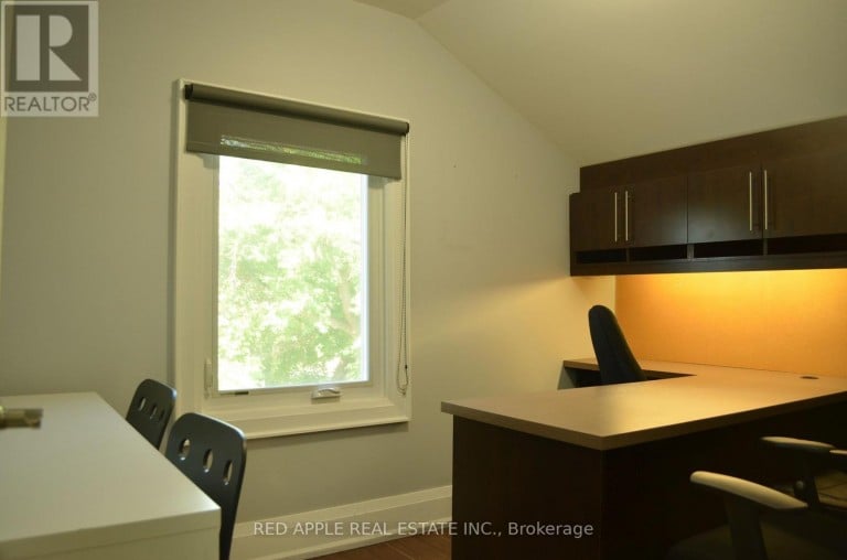 71 MAIN STREET S, Newmarket (Central Newmarket), Ontario, L3Y3Y5