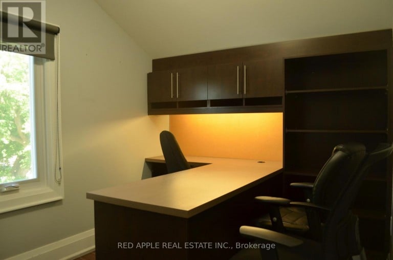 71 MAIN STREET S, Newmarket (Central Newmarket), Ontario, L3Y3Y5