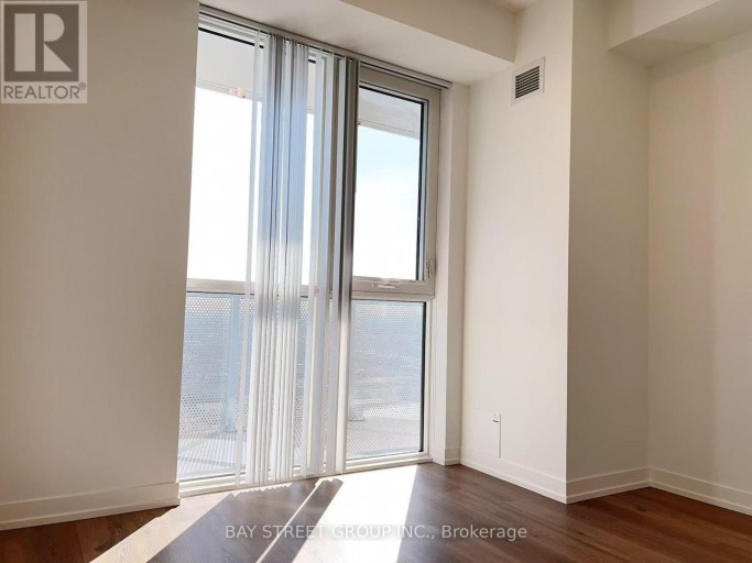 4208 - 28 INTERCHANGE WAY, Vaughan (Vaughan Corporate Centre), Ontario, L4K0P8