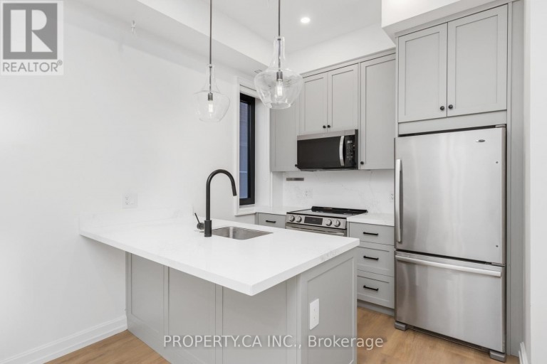 #MAIN - 54 COWAN AVENUE, Toronto (South Parkdale), Ontario, M6K2N4