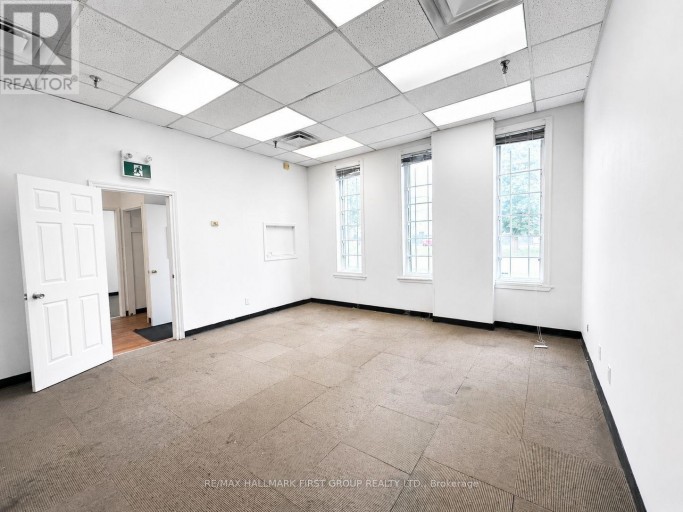 5 - 126 COMMERCIAL AVENUE, Ajax (South West), Ontario, L1S2H5
