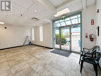 1&3 - 126 COMMERCIAL AVENUE Ajax (South West) Ontario photo 3