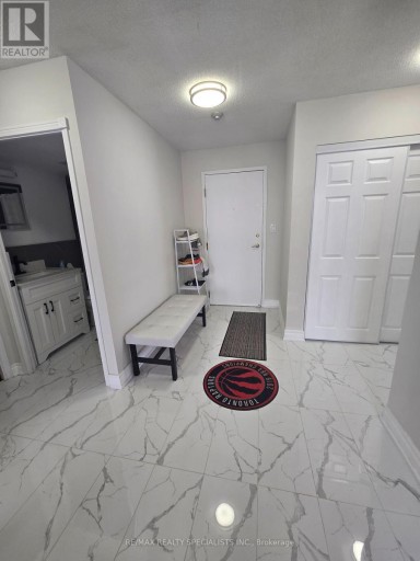 1204(PARTIALLY FURNISHED) - 135 HILLCREST AVENUE, Mississauga (Cooksville), Ontario, L5B4B1