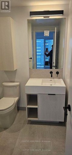 1702 - 108 PETER STREET, Toronto (Waterfront Communities), Ontario, M5V2G7