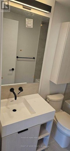1702 - 108 PETER STREET, Toronto (Waterfront Communities), Ontario, M5V2G7