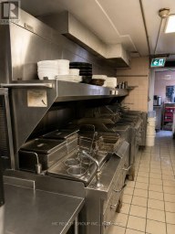 813 YONGE STREET Toronto (Rosedale-Moore Park) Ontario photo 4