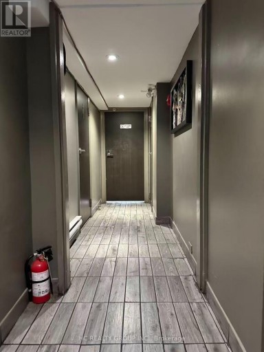 813 YONGE STREET, Toronto (Rosedale-Moore Park), Ontario, M4W2G9