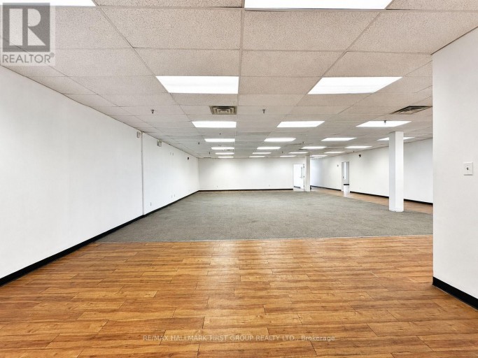 126 COMMERCIAL AVENUE, Ajax (South West), Ontario, L1S2H5