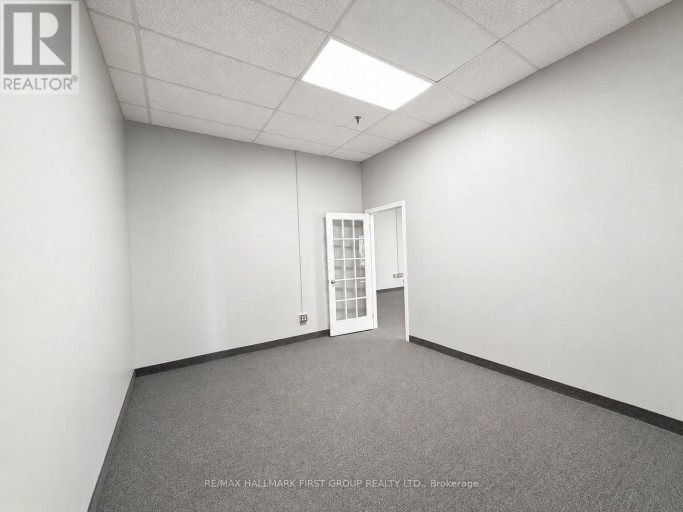 126 COMMERCIAL AVENUE, Ajax (South West), Ontario, L1S2H5