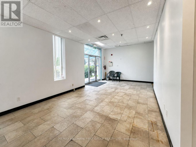 126 COMMERCIAL AVENUE, Ajax (South West), Ontario, L1S2H5