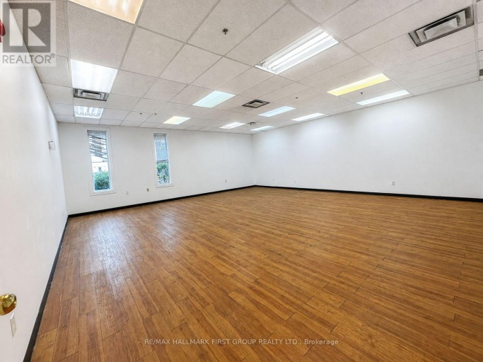 126 COMMERCIAL AVENUE, Ajax (South West), Ontario, L1S2H5