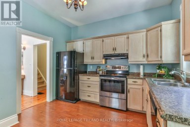 38 BYRON AVENUE E London South (South F) Ontario photo 14