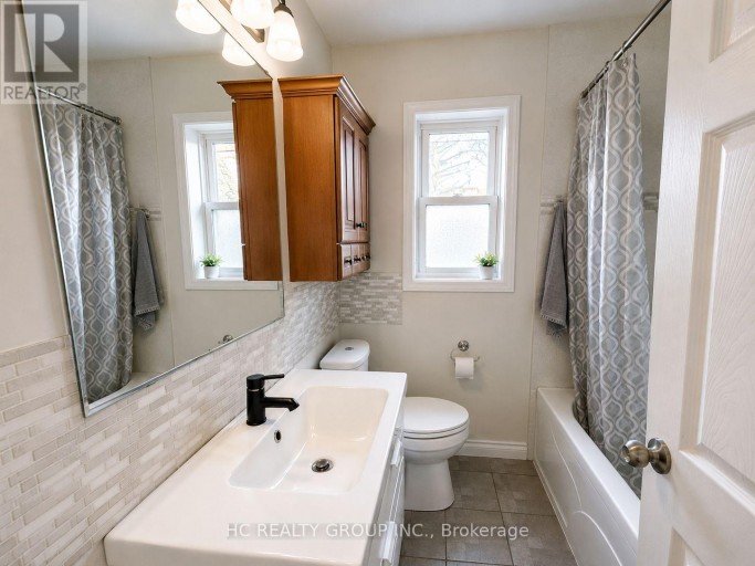 MAIN - 14 NERO COURT, Toronto (Eglinton East), Ontario, M1K4V5