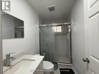 34 IANGROVE TERRACE Toronto (L'Amoreaux) Ontario photo 9