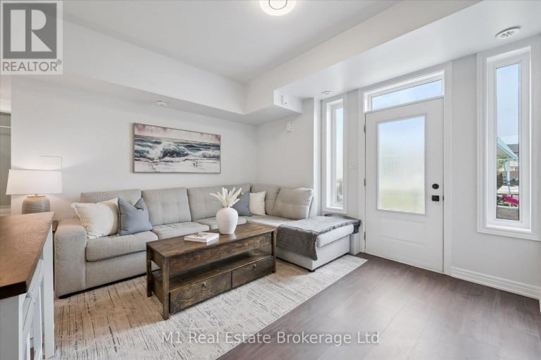 279 LAW DRIVE, Guelph (Grange Road), Ontario, N1E7E8