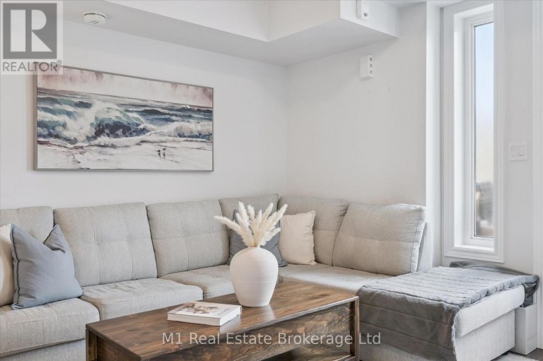 279 LAW DRIVE, Guelph (Grange Road), Ontario, N1E7E8