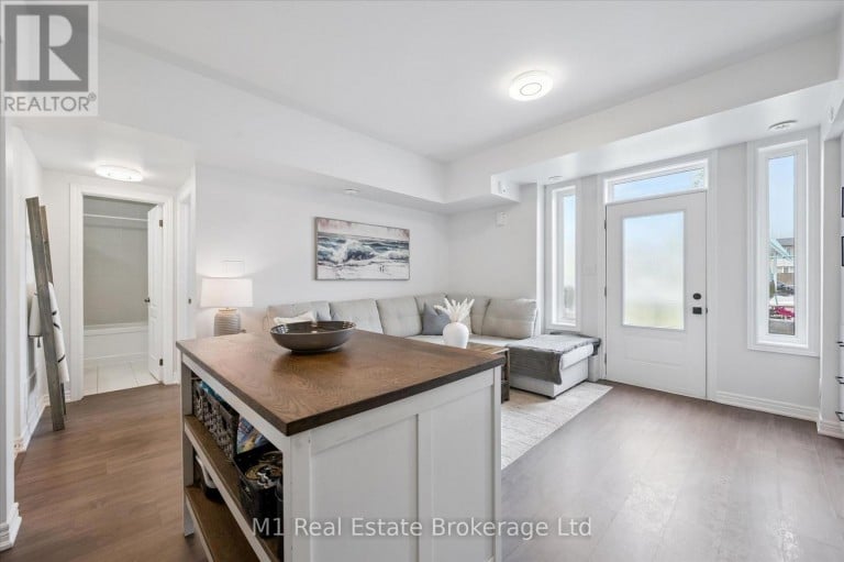 279 LAW DRIVE, Guelph (Grange Road), Ontario, N1E7E8