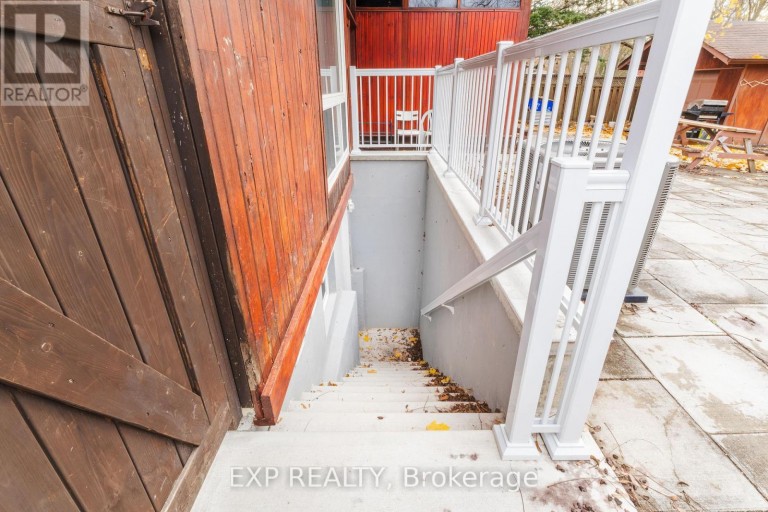 34 RODDA BOULEVARD, Toronto (West Hill), Ontario, M1E2Z6
