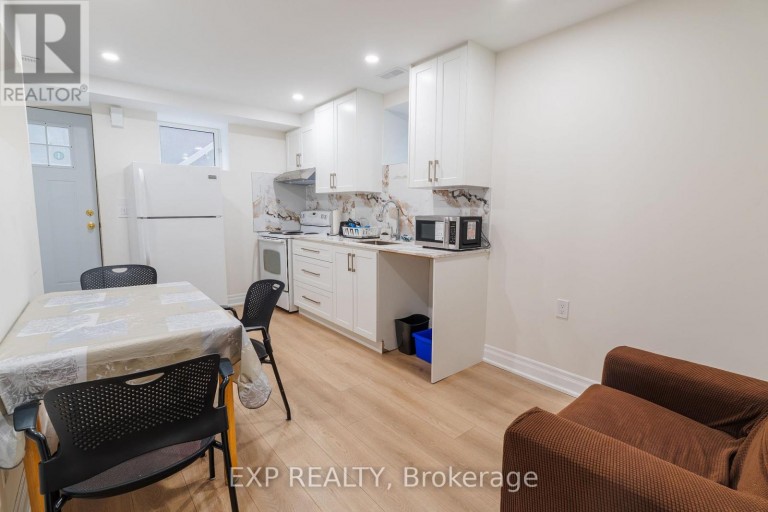 34 RODDA BOULEVARD, Toronto (West Hill), Ontario, M1E2Z6