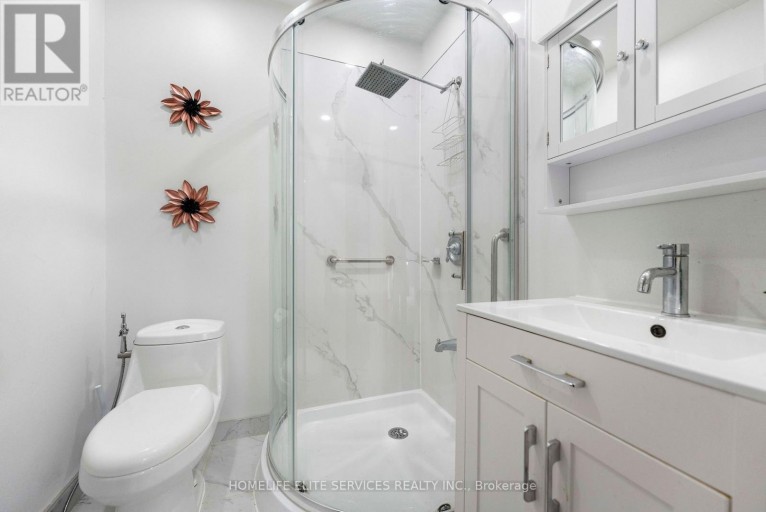 44 GREENHEDGES COURT, Toronto (Malvern), Ontario, M1B1T2