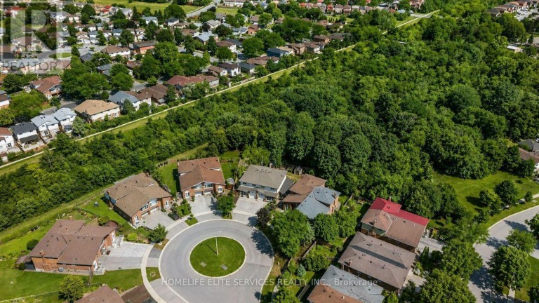 44 GREENHEDGES COURT, Toronto (Malvern), Ontario, M1B1T2