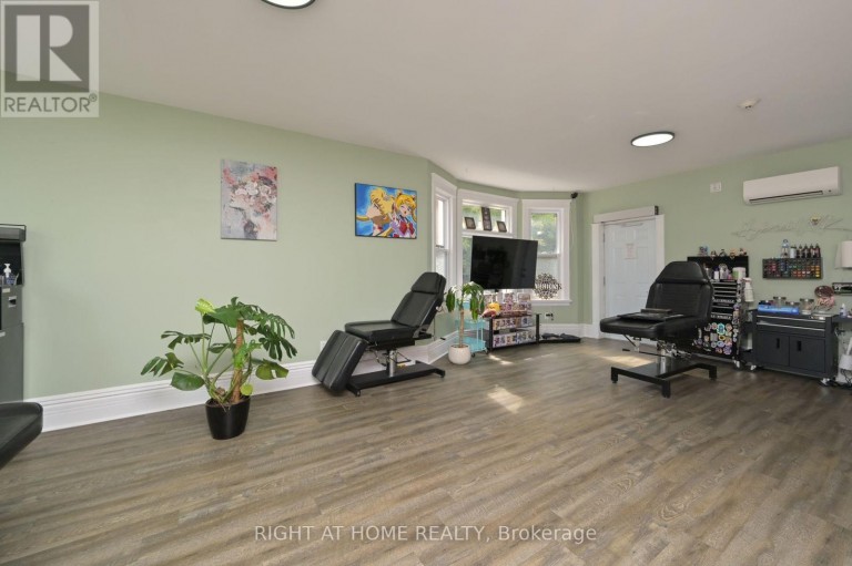 102 A & B - 170 BRADFORD STREET, Barrie (City Centre), Ontario, L4N3B5