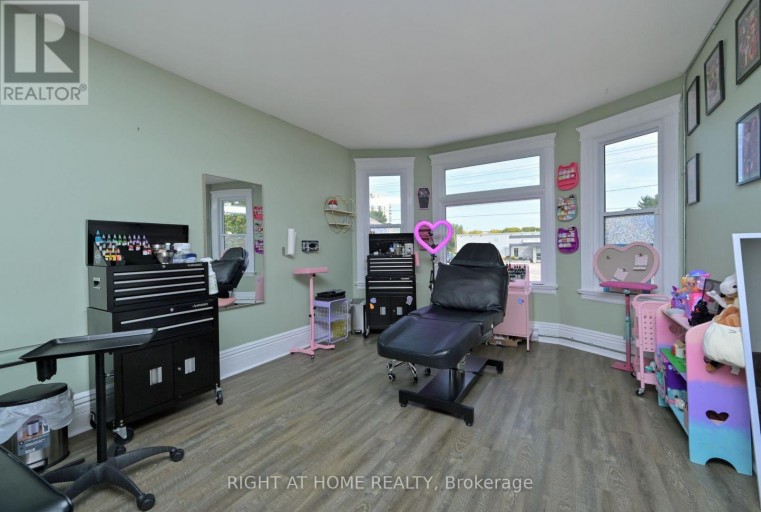 102 A & B - 170 BRADFORD STREET, Barrie (City Centre), Ontario, L4N3B5