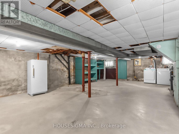 491 HOPEWELL AVENUE, Toronto (Briar Hill-Belgravia), Ontario, M6E2S5