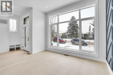 2823 29 Street SW Calgary Alberta photo 3